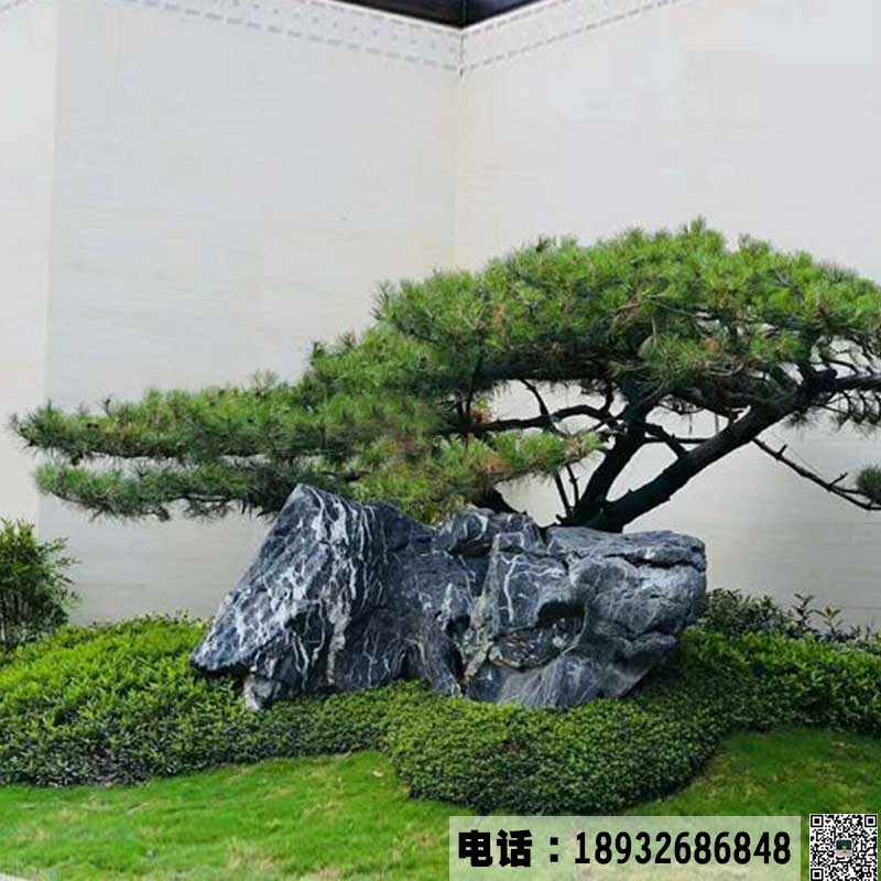 中国黑花岗岩造景石定制.jpg
